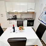 Gabi 2 * Zadar